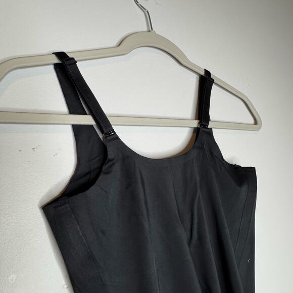 Ruby Ribbon Second Skin Scoop Neck Smoothing Cami Black NWT Size 32 - Picture 5 of 8